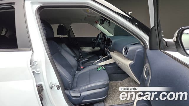 Hyundai Venue 1.6 Modern Plus, 2022 10