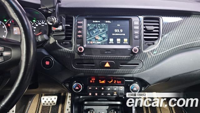 Kia The / новый New Carens Prestige, 2018 16