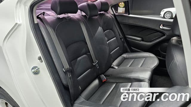 Kia The / новый New K3 Trendy, 2016 12