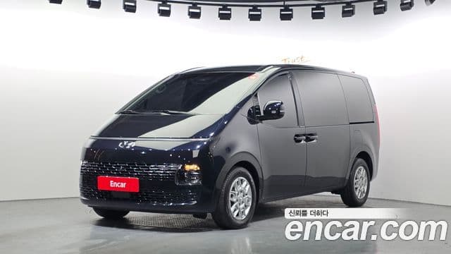 Hyundai Staria Modern, 2023 1