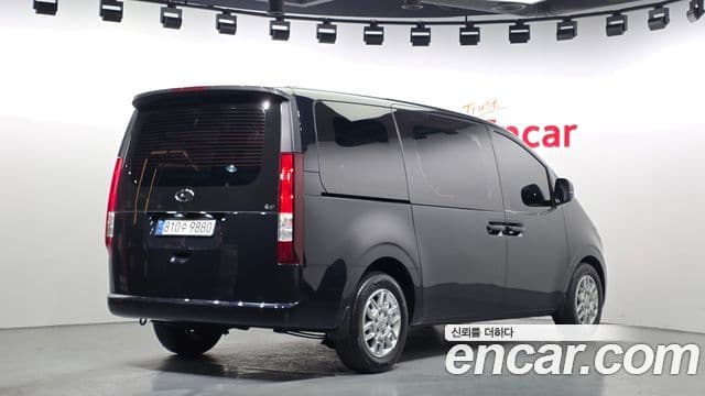 Hyundai Staria Modern, 2023 2