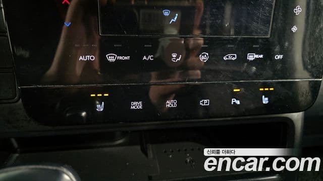 Hyundai Staria Modern, 2023 18