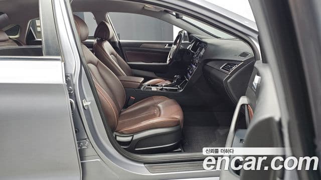 Hyundai LF Sonata 2.0 Care Plus, 2017 12
