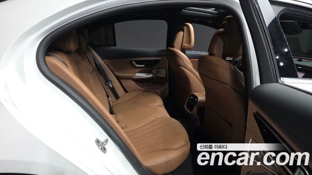 Mercedes-Benz E-класс W214 AMG Line, 2025 12