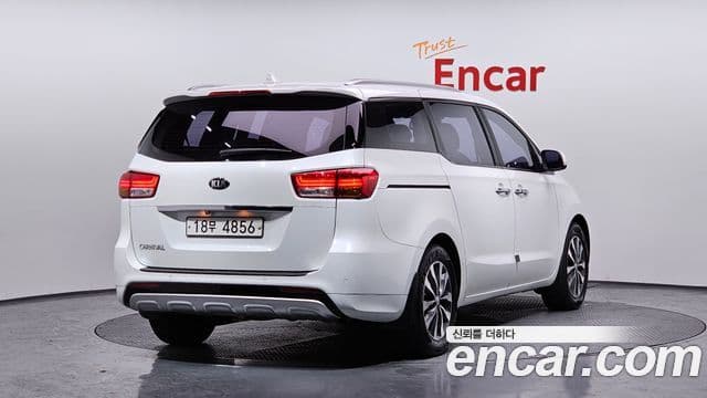 Kia All New Carnival Luxury, 2017 2