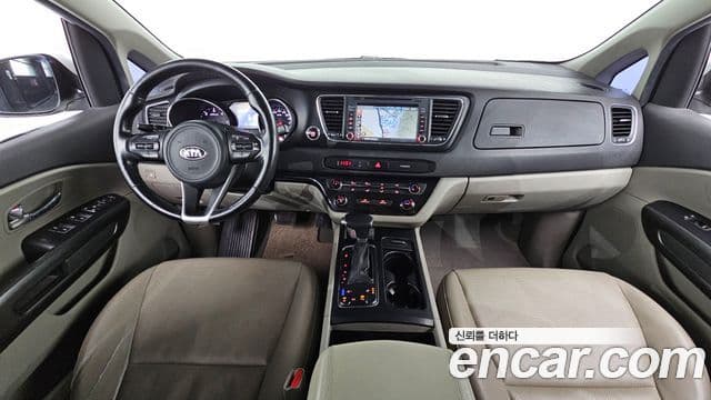 Kia All New Carnival Luxury, 2017 7