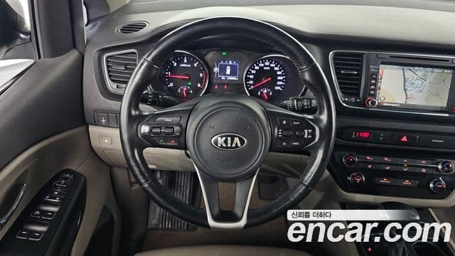 Kia All New Carnival Luxury, 2017 13
