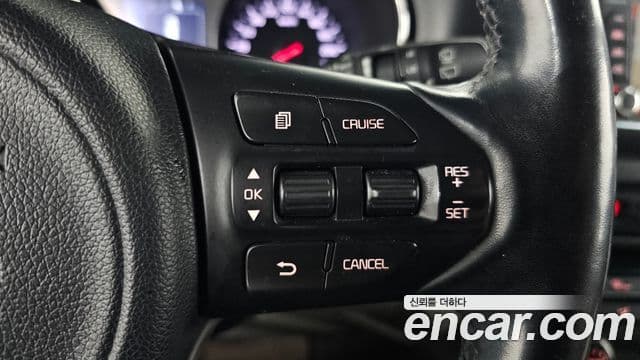 Kia All New Carnival Luxury, 2017 17