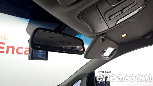 Kia All New Carnival Luxury, 2017 18