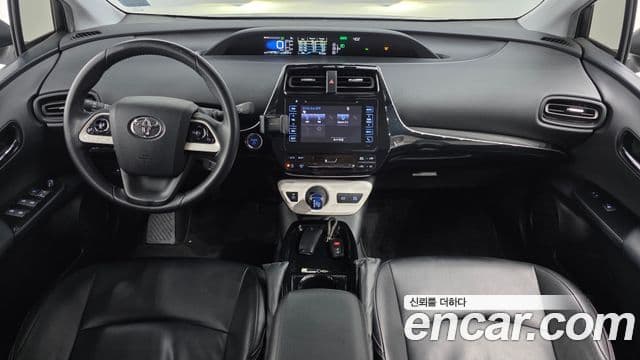 Toyota 프리우스 4세대 1.8 E, 2017 7