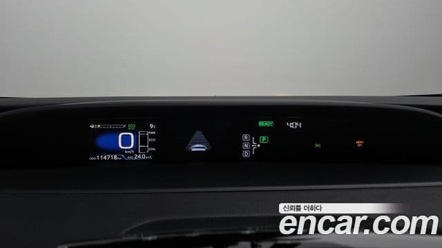 Toyota 프리우스 4세대 1.8 E, 2017 8
