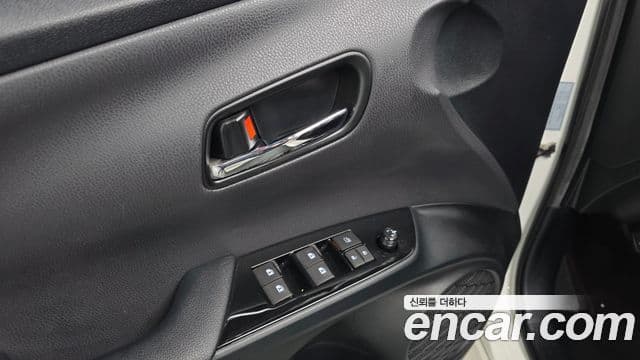 Toyota 프리우스 4세대 1.8 E, 2017 17