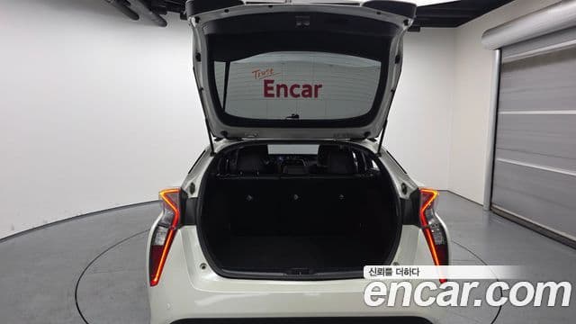 Toyota 프리우스 4세대 1.8 E, 2017 20