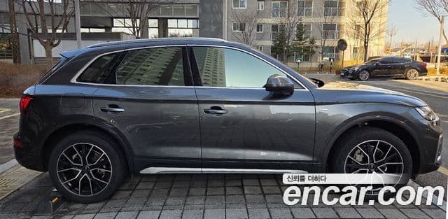 Audi Q5 (FY) Premium, 2024 1