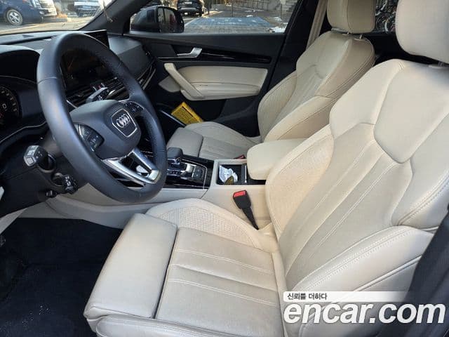 Audi Q5 (FY) Premium, 2024 4