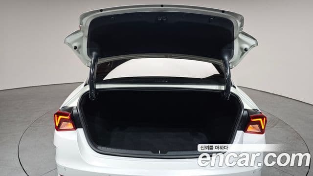 Kia K5 гибрид 3세대 Noblesse, 2023 20