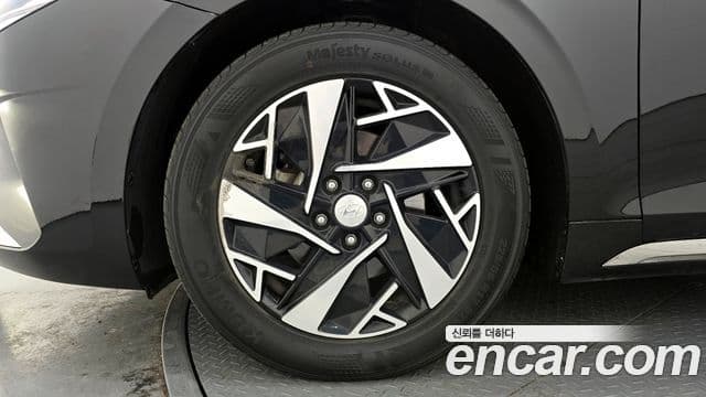 Hyundai The / новый New Grandeur IG гибрид Le Blanc, 2023 все фото