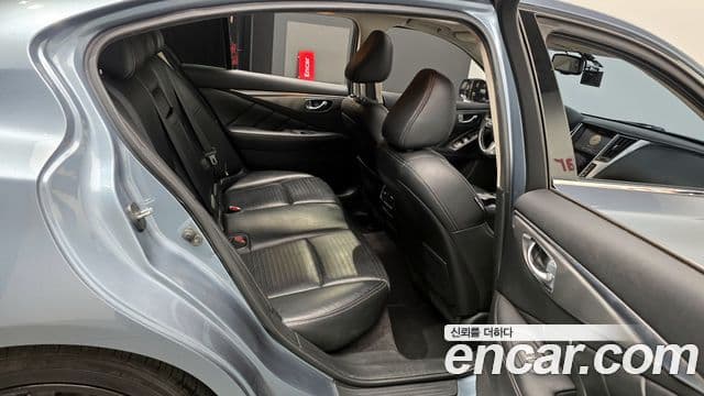 Infiniti Q50 3.5 гибрид Essence, 2016 12