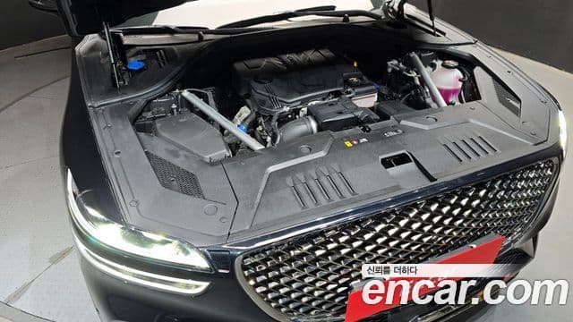 Genesis GV70, 2021 6