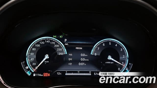 Genesis GV70, 2021 8