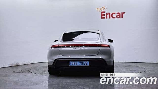 Porsche 타이칸 базовый, 2022 4