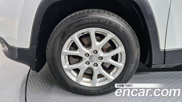 Jeep Cherokee(KL) 2.4 Longitude AWD, 2016 все фото