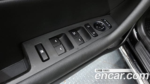 Hyundai LF Sonata гибрид Modern, 2015 11