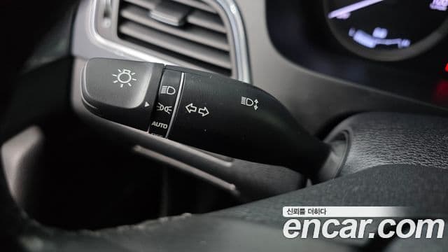 Hyundai LF Sonata гибрид Modern, 2015 12