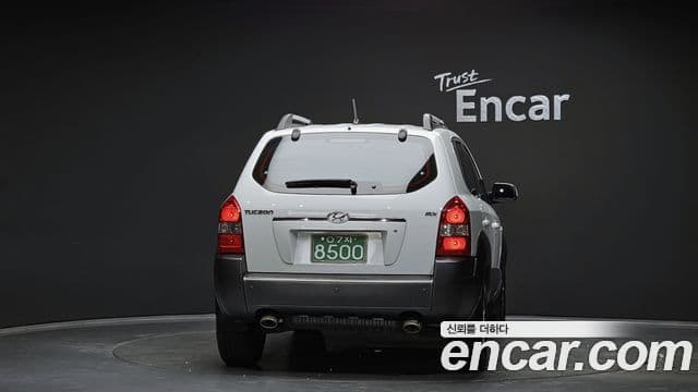 Hyundai Tucson люксовая версия, 2006 4