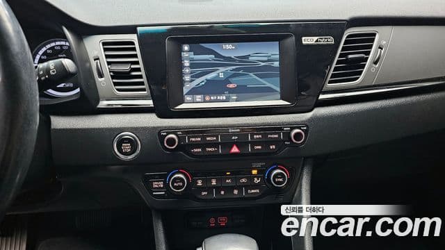 Kia Niro Prestige, 2017 16