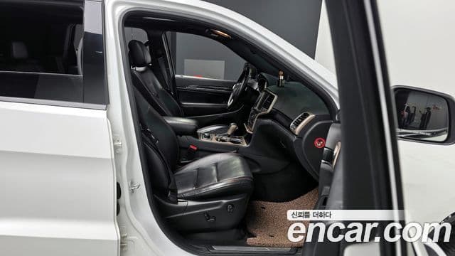 Jeep Grand Cherokee WK2, 2016 11