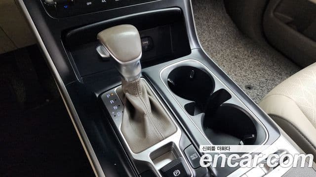 Kia Carnival 4세대 изменение конструкции(LPG), 2021 9