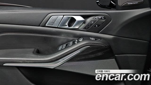 BMW X7 (G07) xDrive 40d Design Pure Excellence 7인승, 2021 18