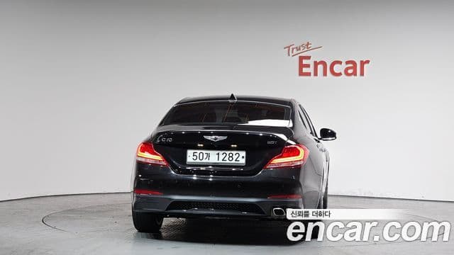 Genesis G70 Supreme, 2018 4