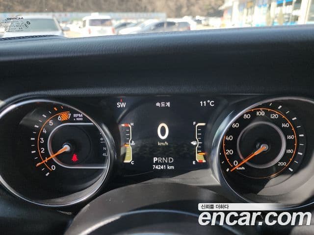 Jeep Wrangler (JL) 2.0 Overland Power top 4도어, 2021 19