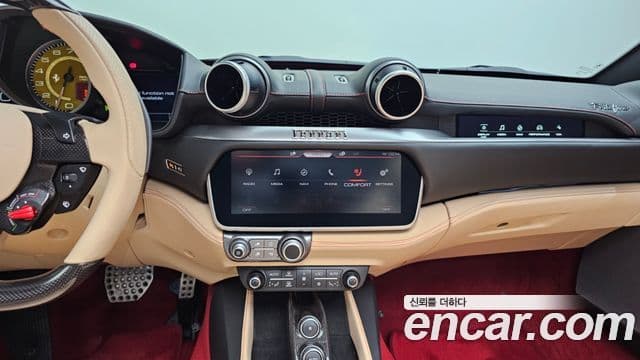 Ferrari 포르토피노 3.9 V8, 2020 14