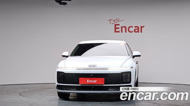 Hyundai Grandeur (GN7) Calligraphy, 2025 3