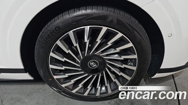 Hyundai Grandeur (GN7) Calligraphy, 2025 все фото