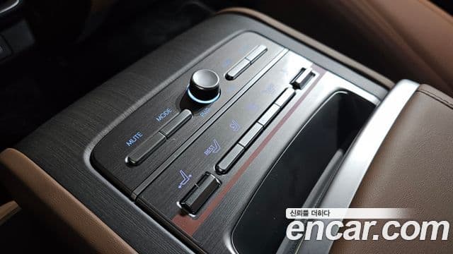 Hyundai Grandeur (GN7) Calligraphy, 2025 18