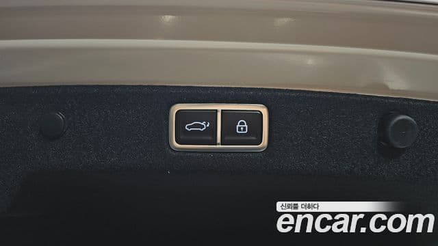 Hyundai Grandeur (GN7) Calligraphy, 2025 20