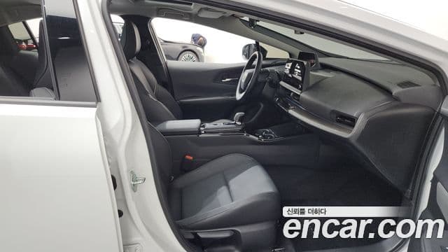 Toyota 프리우스 5세대 2.0 XLE, 2024 12