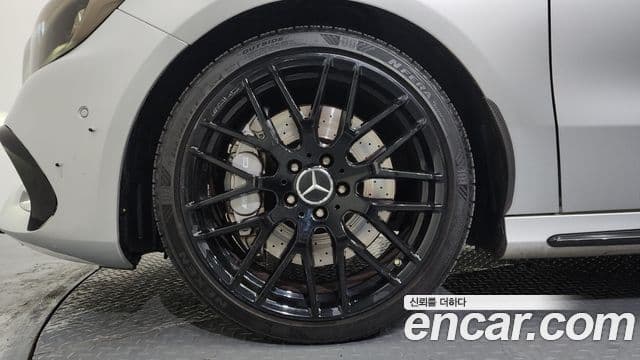 Mercedes-Benz A-класс W176 A45 AMG 4MATIC, 2016 все фото