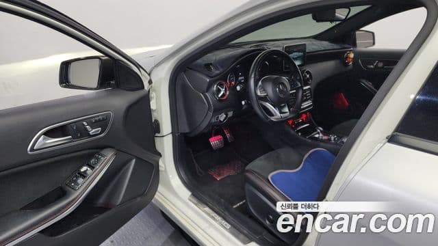 Mercedes-Benz A-класс W176 A45 AMG 4MATIC, 2016 10