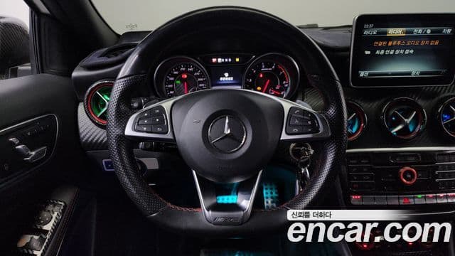 Mercedes-Benz A-класс W176 A45 AMG 4MATIC, 2016 14