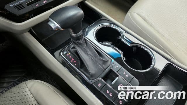 Kia The / новый New Carnival Prestige, 2020 9