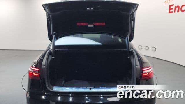 Audi A8 (D5) 55 TFSI Quattro LWB, 2021 20