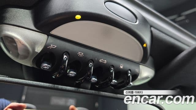 Mini Cooper кабриолет 2세대, 2015 18