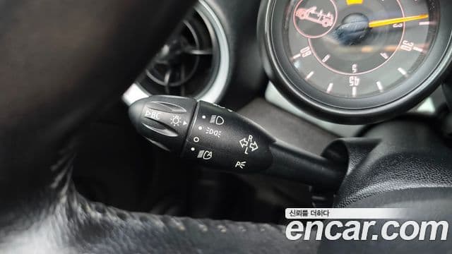 Mini Cooper кабриолет 2세대, 2015 19