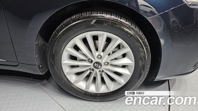 Kia All New K7 3.0 LPI Luxury (арендный автомобиль), 2016 все фото