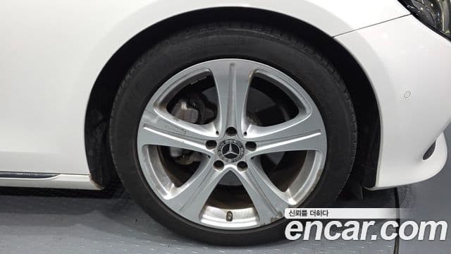 Mercedes-Benz E-класс W213 Avantgarde, 2018 все фото